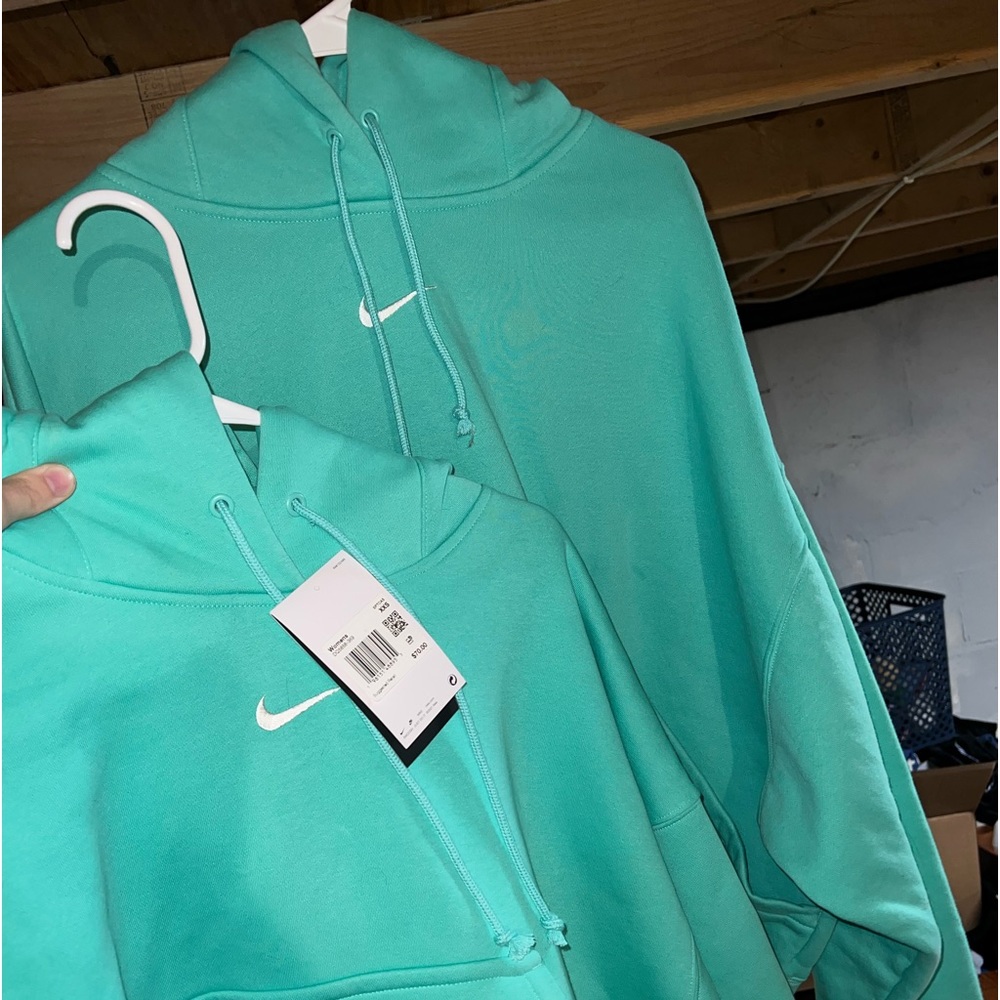Women’s Sweatshirts